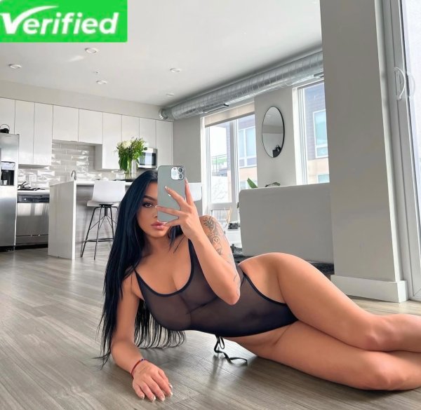 I’m available for hookup service both incall and outcall or car date