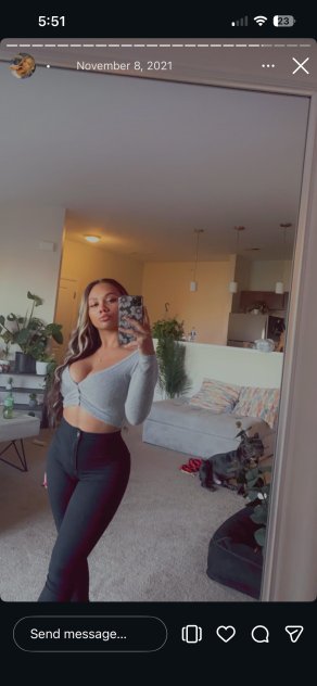 Nella_Ella  
