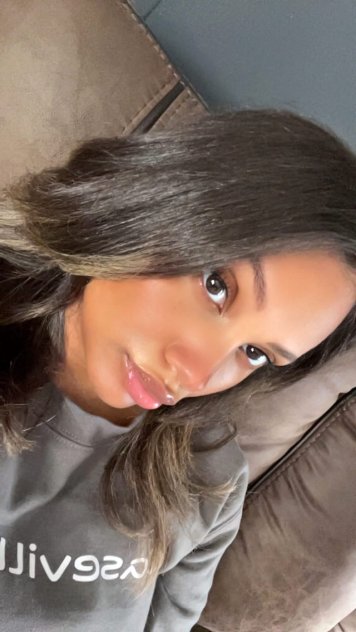 Nella_Ella  