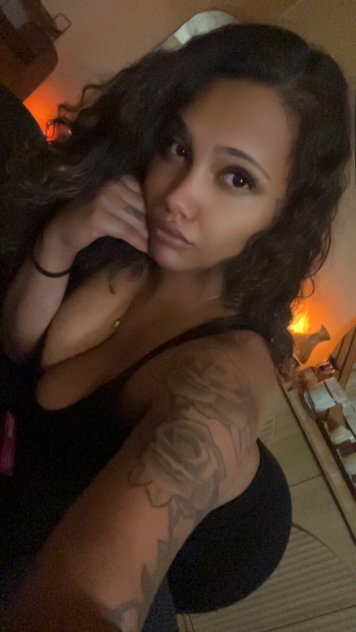 Nella_Ella  