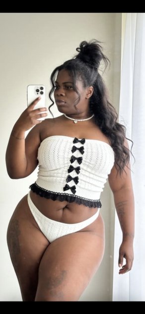KimLewinsky  