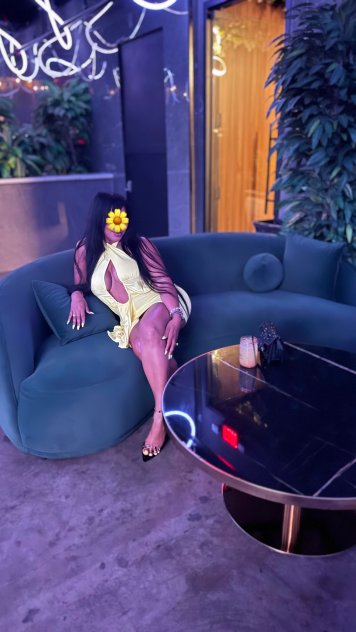 Nahomy Escorts Houston