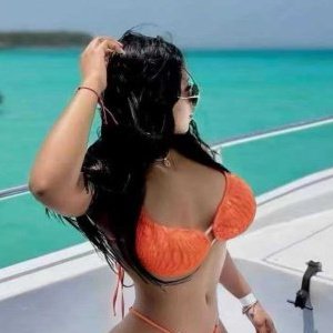 Hi, come check me out. I'm young, flexible and sexy for you