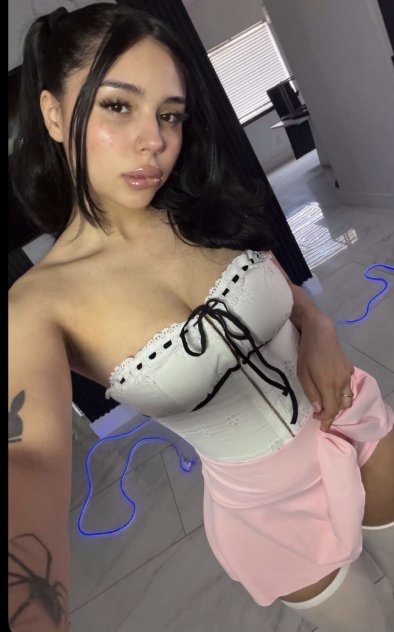 Reina Escorts Albany