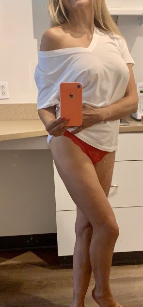 Vivianne in Naples Body Rubs Naples