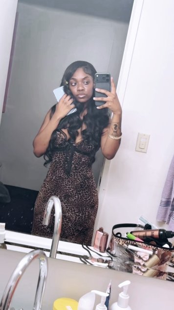 💎Clarity Is Currently Online! INS/OUTS prettiest chocolate trophy💎💋