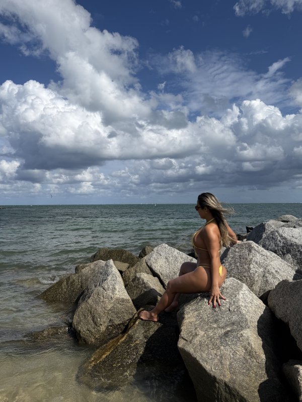 Valeria Body Rubs Miami