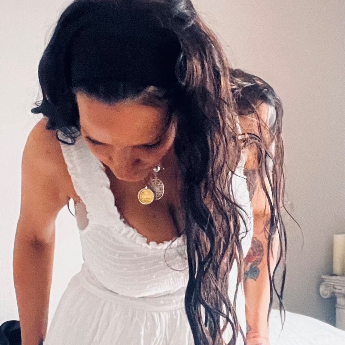 TABLE.. GET YOUR TABLE HERE.. HOT ROASTED TABLE…