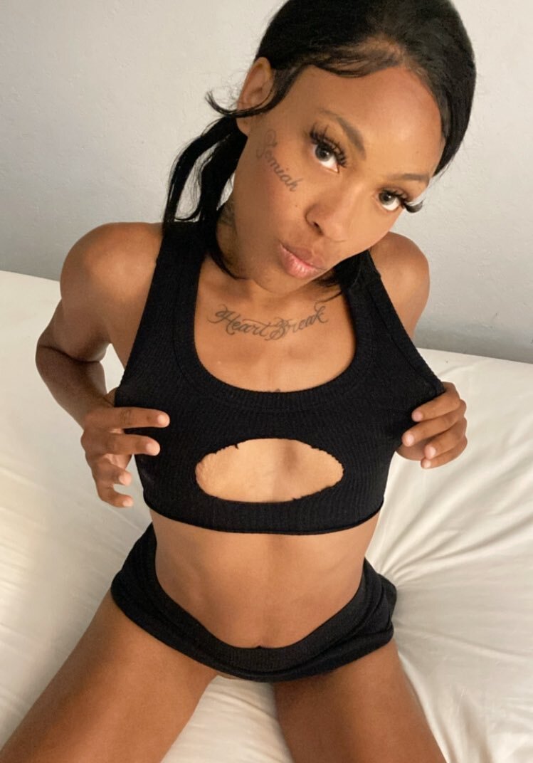 Sexy Vikky Escorts Atlanta