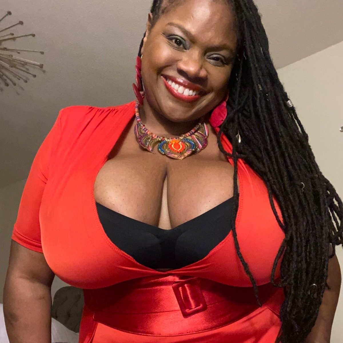 Tantra massage with A busty Beauty 832-888-4321