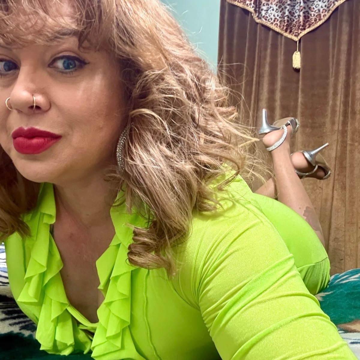 Verified✅ Try one of the both worlds 