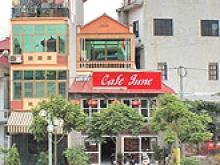 Cafe June