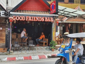 Good Friends Bar